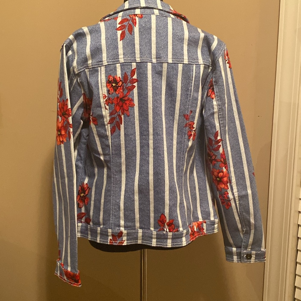 Jacket - Picture 2 of 5
